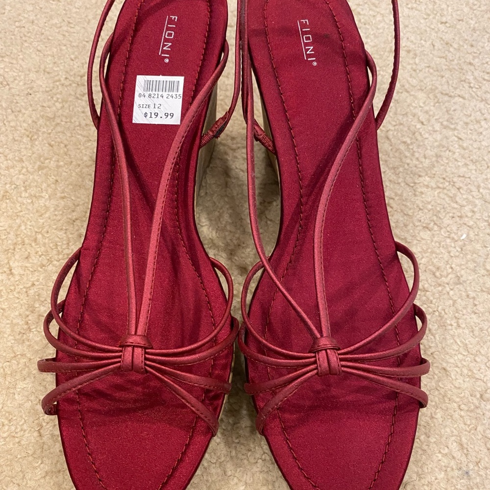 FIONI Red Glamour Size 12